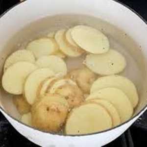 Как да се вари картофи в тиган по различни начини за различни ястия