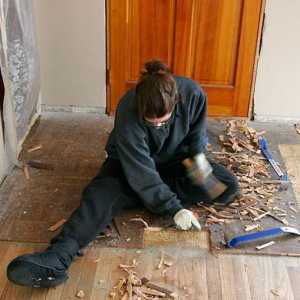 Как да изравняваме дървения под, без да разкъсваме дъските, в частна къща?