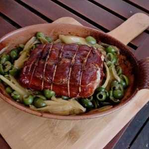 Как да се пече свинско шиене във фурната: рецепти за готвене