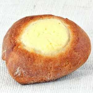 Класически пълнеж за крутони от сирене: рецепта за тесто от мая