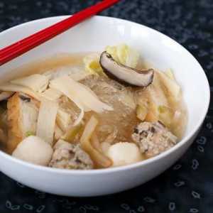 Любителите на екзотичната кухня: китайска супа с фуксозой