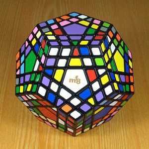 "Megamix: как да събира необичаен куб?