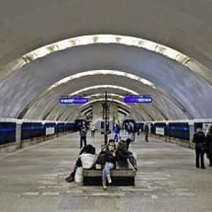 Metro `Udelnaya` - най-важният транспортен център на града