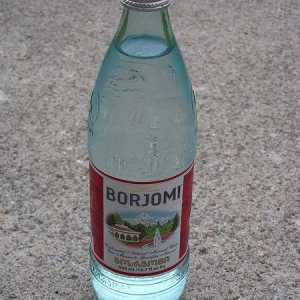Минерална вода "Borjomi": полза и вреда за лицето