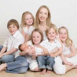 Руски майки с много деца: статут и ползи