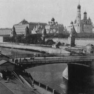 Мостове по река Москва: Мост Московски