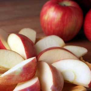Възможно ли е замразяването на ябълките за зимата и по какъв начин?