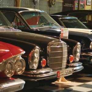 Музеи на ретро автомобили в Москва и предградията на Санкт Петербург