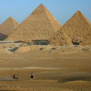 Какъв език се говори в Египет? Екскурзия до историята и наши дни