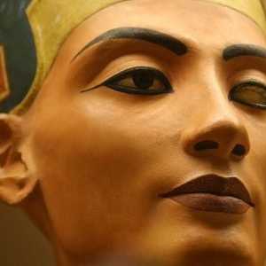 Нефертити, кралицата на Египет: красива и загадъчна
