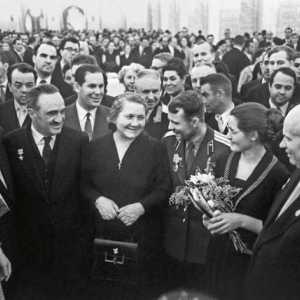 Нина Петровна Хрушчова - съпруга на първия секретар на Централния комитет на КПСС