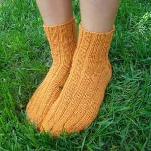 Трикотажни чорапи, изплетени за едно дете: характеристиките на процеса