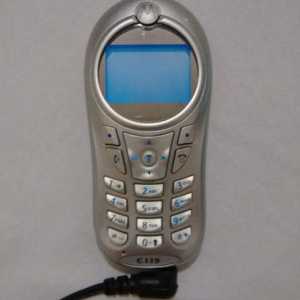 Описание на телефона "Motorola C115"
