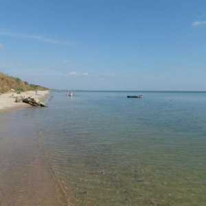 Почивка на море. Таганрог кани туристите до Азовско море