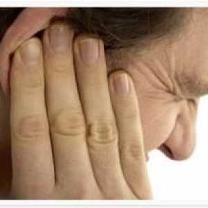 Отит на ухото: лечение вкъщи. Използване на лекарства и народни средства