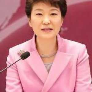 Pak Kun Hye - първата жена президент на Южна Корея