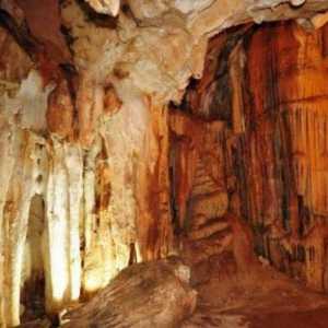 Пещера Emine-Bair-Khosar, Крим: описание, история, интересни факти и отзиви