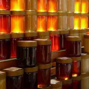 Защо се случва кристализацията на меда?