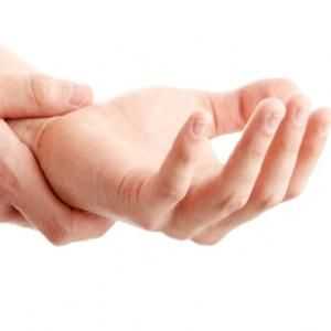 Защо ръката е вцепенена: причини, народно лечение