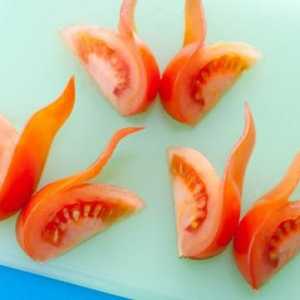Подробности за красиво нарязани домати и краставици