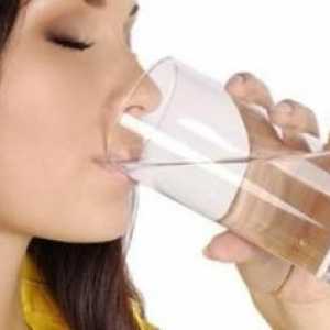 Полезно ли е да пиете вода сутрин на празен стомах? Полезно ли е да пиете топла вода сутрин на…
