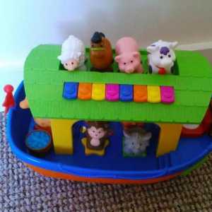 Разработване на играчка "Noah`s Ark" Kiddieland със звук: снимка, рецензии