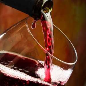 С какво пият полускъпо вино? Как да изберем полускъпо вино?