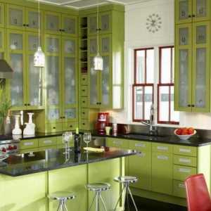 Светло зелена кухня - пролетта във вашия дом