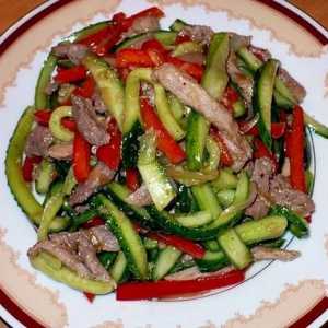 Салати с месо: рецепти за готвене