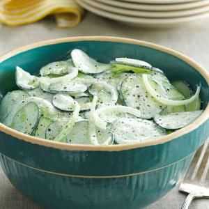Салати с краставици: рецепти. Прясна салата от краставици