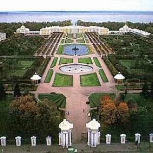 Санкт Петербург: забележителности на Питърхоф