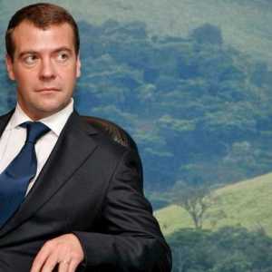 На колко години е Медведев и в коя година е роден?