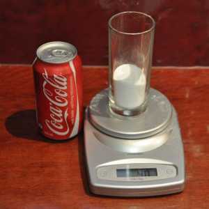 Колко захар е в Coca-Cola? Истината за популярна напитка.
