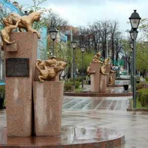 Площад на сибирските котки - уютен паметник на загадъчните герои