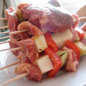 Сочен шиш кебап от свинско в кефир: рецепта за подготовка