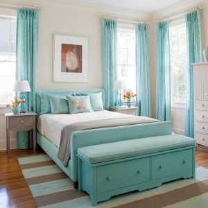 Спалня в тюркоазени цветове: тапети, мебели, аксесоари