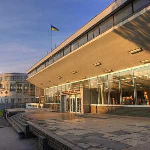Сграда Академия, Днепропетровск. Строителна академия: бюджетни места