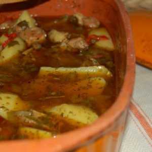 Свинско в гърне с картофи и гъби: най-добрите рецепти