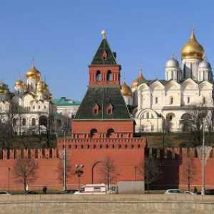 Тайницкая кула на Московския Кремъл: годината на ерекция и снимка