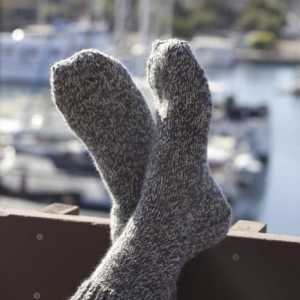 Топли чорапи - незаменим елемент на гардероба на мъжете и жените