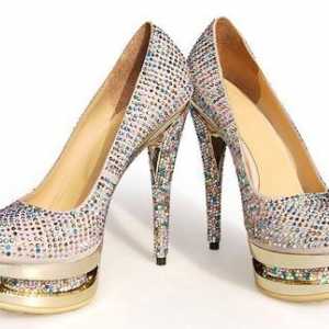 Обувки с кристали: за най-смелите fashionistas