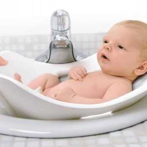 Баня за новородено бебе: как да избера?