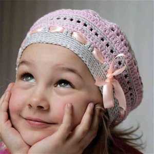 Пролетна шапка за момичета (плетене на една кука): опции за всеки вкус