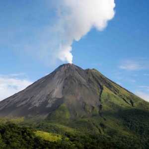 Вулкани: структура на вулканите, видове и периодичност на изригвания