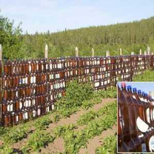 Ограда със собствени ръце от импровизирани материали в страната (снимка). Ограда от пластмасови…