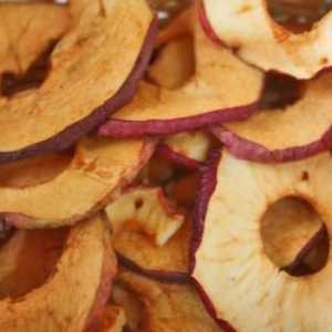 Подготвяме плодове за зимата. Как да съхраняваме сушени ябълки?