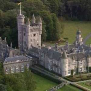 Замъкът Балморал в Шотландия: история, описание