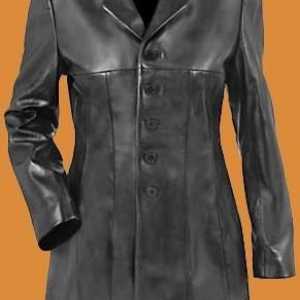 Женски кожени дъждобрани - модерен детайл на гардероба