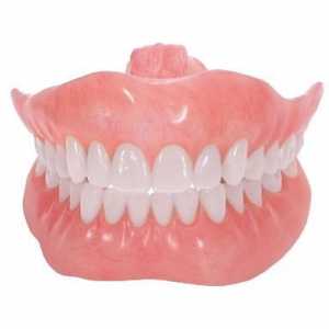 Зъбни протези: фалшиви зъби