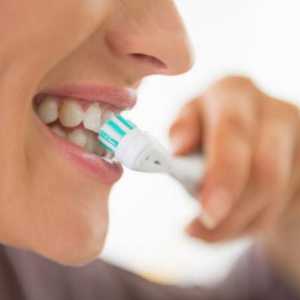 Зъбна четка за зъби: рецензии на зъболекари, противопоказания